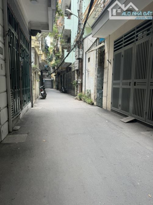 Lê Trọng Tấn 57m Biệt phủ, nơi không còn nhiều nhà để bán