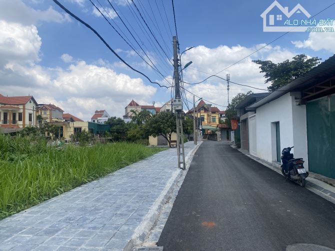 ĐẠI MẠCH, ĐÔNG ANH, SẴN NHÀ CẤP 4 MỚI TINH, Ô TÔ TẢI ĐỖ CỔNG, SÁT CẦU THƯỢNG CÁT 3,25 tỷ