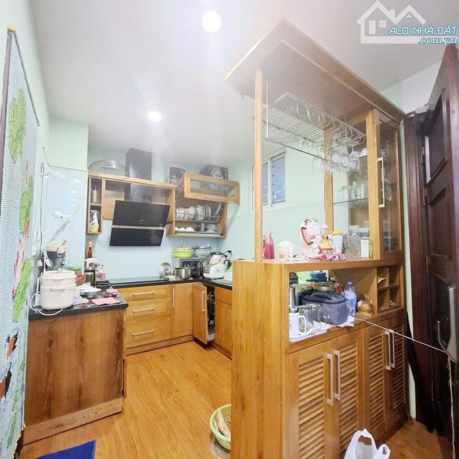 CC cao cấp tọa lạc ngay mặt phố Khuất Duy Tiến, ngay ngã tư Lê Văn Lương, Tố Hữu 5.8 tỷ