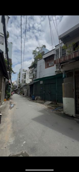 Chính chủ cần bán gấp nhà HXH 6m Lạc Long Quân, Phường 10, Tân Bình, DT 5x30m - Gía 13.5 t