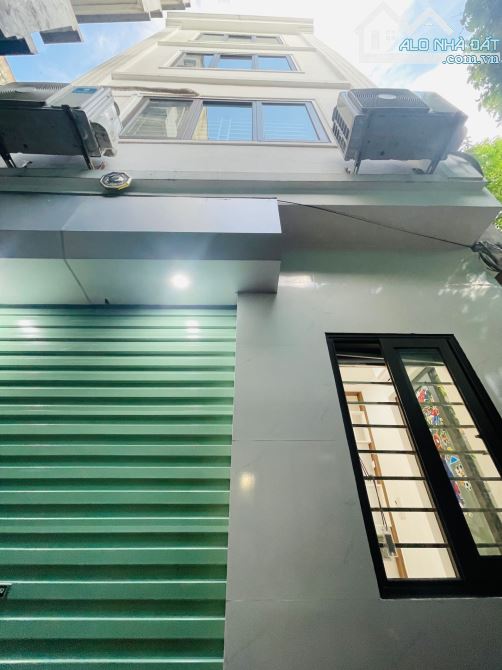 Bán Gấp Nhà Phố Huế 17M x 5T Giá 6,6 Tỷ. 1 nhà ra phố, full nội thất