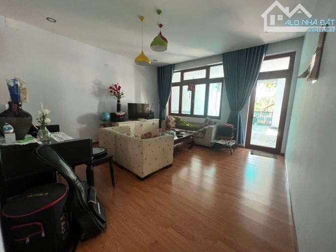 Bán nhà 3 tầng đường Bùi Kỷ, Khuê Trung, Cẩm Lệ, Đà Nẵng 95m2