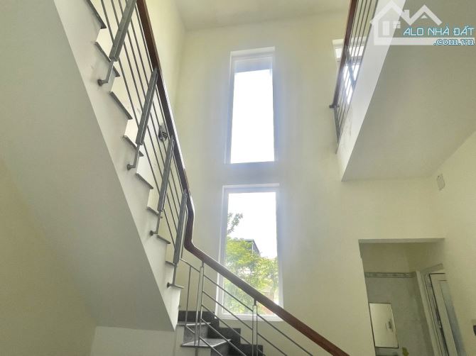 🔥CĂN GÓC 2 MẶT TIỀN 3 TẦNG PHAN TÔN - SÁT BIỂN, VỊ TRÍ KINH DOANH ĐỈNH - 95M2 - GIÁ 30 TỶ