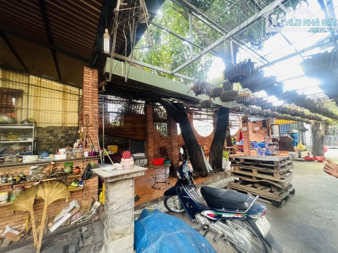 HẺM XE HƠI THÔNG LÊ TRỌNG TẤN - 96M2 (3,8❌26)