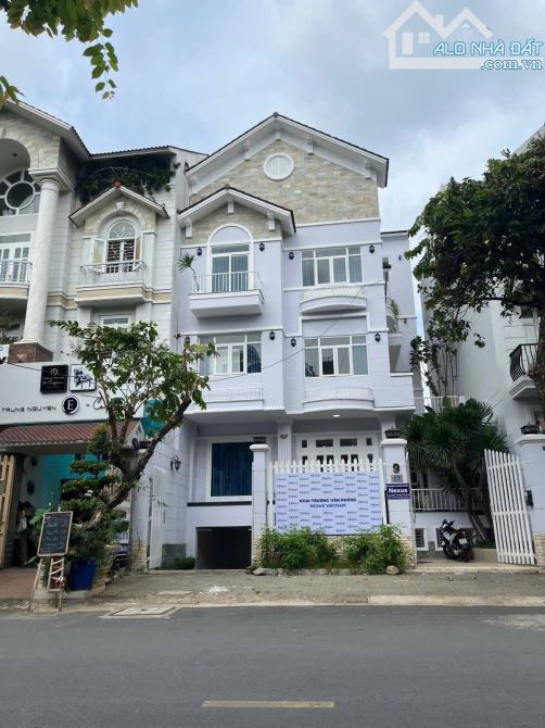 Biệt Thự Mặt tiền Đường số 34 Phường An Khánh, quận 2 DT 9,55 x 17,5 .hầm 4 Tầng