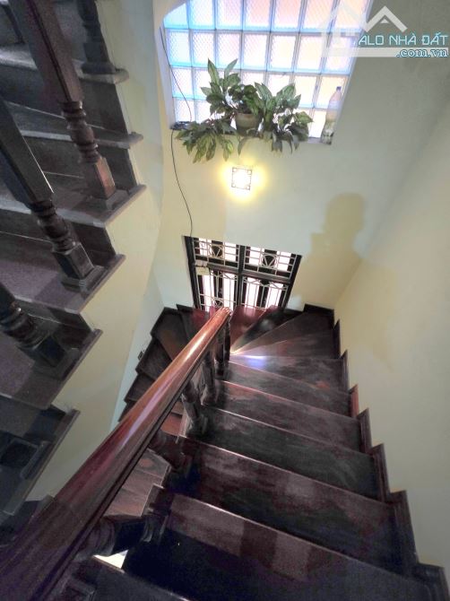BÁN BIỆT THỰ KIẾN TRÚC PHÁP CỔ PHA HIỆN ĐẠI - VŨ MIỆN - HỒ TÂY - 271M - 116 TỶ - ĐẲNG CẤP