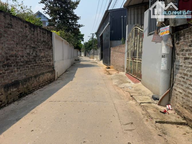 Bán gấp lô đất thổ cư tại Tổ dân phố số 6, Thị trấn Quang Minh, Mê Linh, Hà Nội.
