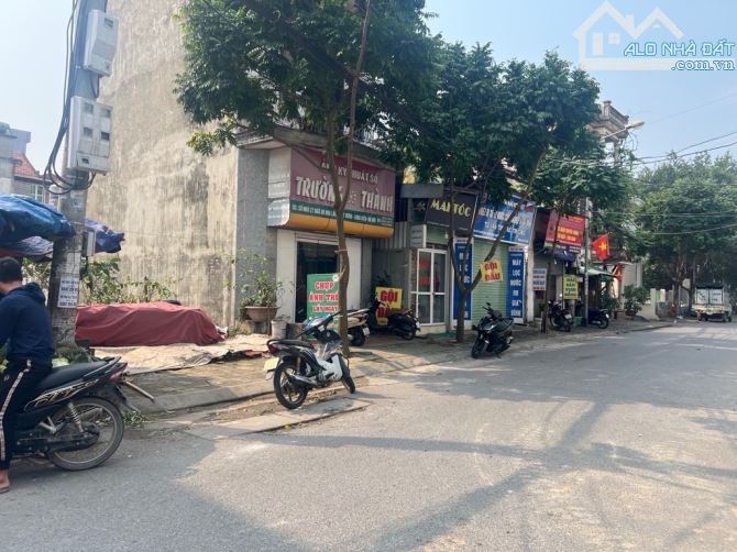 💥💥💥 LÔ ĐẤT ĐẸP – MẶT PHỐ – VỈA HÈ – KINH DOANH SẦM UẤT – NGAY SAU BIG C LONG BIÊN 💥💥