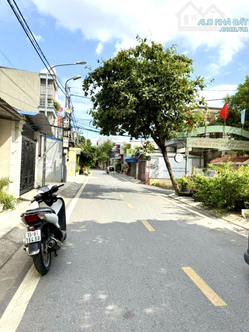 Bán đất lô góc Hoàng Công Khanh ngay chân cầu Niệm, Kiến An 54,2m² Giá 3,45 tỷ bìa đỏ chót