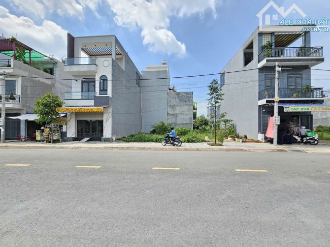 Đất mặt tiền trục chính khu tái định cư Đông Hòa C, phường Đông Hòa, Tp Dĩ An