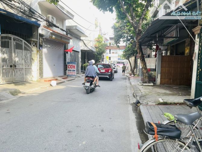 Bán đất mặt đường Phan Trứ, Lãm Hà, Kiến An chân Cầu Niệm 82m² Giá 4,35 tỷ