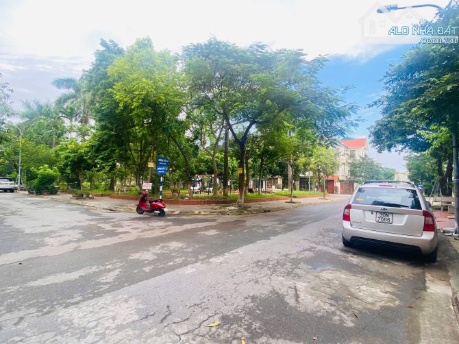 BÁN LÔ ĐẤT VIEW CÔNG VIÊN NGAY GẦN CAFE BÙI GIA TDC TRẦN LÃM TP THÁI BÌNH