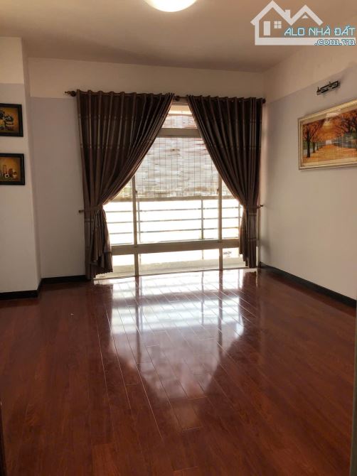 Cần bán chung cư Thuận Việt Quận 11 giá 4,1 Tỷ - diện tích 60m Sổ hồng rồi