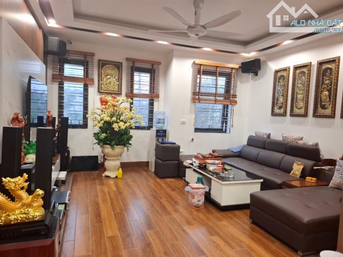 Siêu hiếm 💥LK Phú Lương 80mx5T xây thô , giá 17 tỷ , Ô tô đỗ cửa