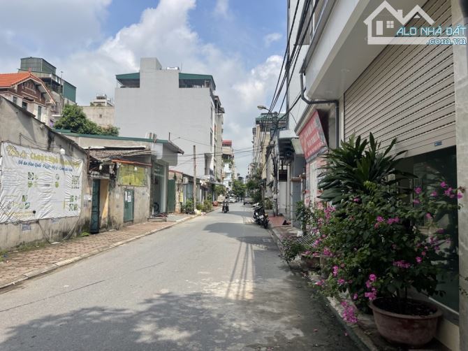 Bán 40m2 đất thị trấn Trâu Quỳ, ô tô vào đất, gần ngay trường ĐH Nông Nghiệp