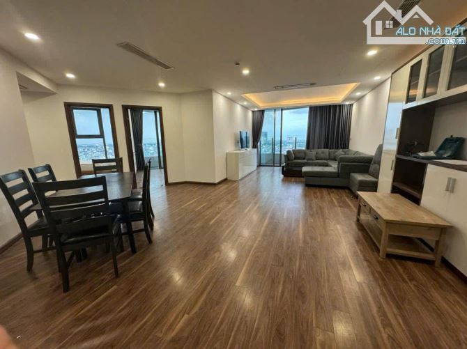 C/c Satra Eximland,Phan Đăng Lưu,Phú Nhuận: 145m2, 3p ngủ, 2wc, 21tr5/th.