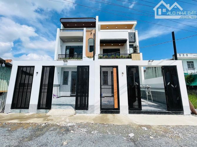 Siêu Phẩm Đẹp, 5x25, sổ hồng hoàn công, gần TP.HCM