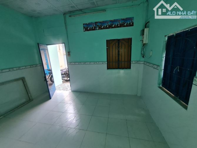 Nhà rẻ có Sổ hồng chỉ 1.9 tỷ, Bình chiểu, Thủ Đức, 32m2 (4x8m), 2 tầng, 2PN, 1WC
