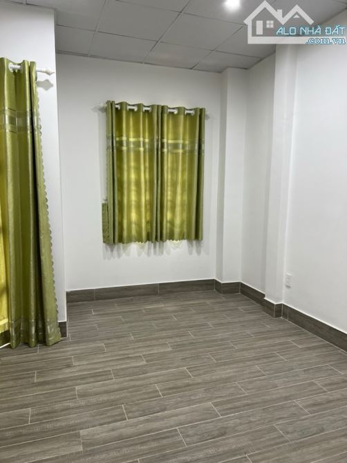 Bán nhà hẻm Nguyễn Thị Xiếu P Tân Thuận Tây Quận 7. 36m2