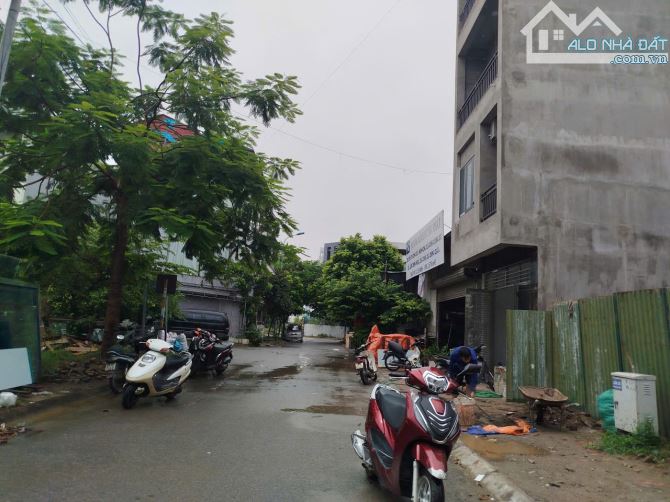 BÁN ĐẤT BIỆT THỰ LIỀN KỀ DIỆN TÍCH 136 M2 – KHU ĐÔ THỊ 31HA, GIA LÂM, GIÁ 18.4 TỶ