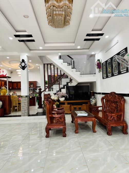 NHAÀ DÒNG TIỀN HXH - PHAN HUY ÍCH - 99m2 - 6.9 x 15 - 5TẦNG 12.6TỶ