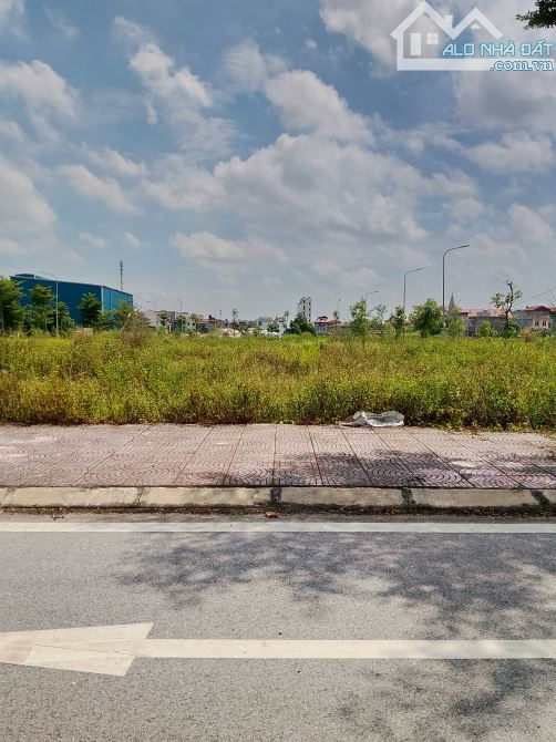 Bán Đất 100 m2 - Gia Đông  - Thuận Thành - Bắc Ninh