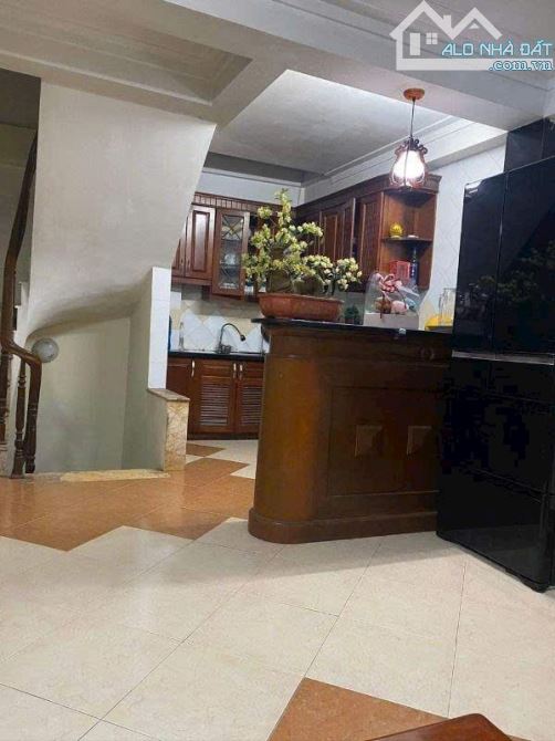 NHÀ CỰC HIẾM  BÙI XƯƠNG TRẠCH