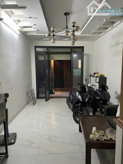 BÁN NHÀ THANH XUÂN, BA GÁC ĐỖ CỬA, 50M ÔTÔ TRÁNH, Ở NGAY, 30M2x5T, GIÁ 7,4 TỶ