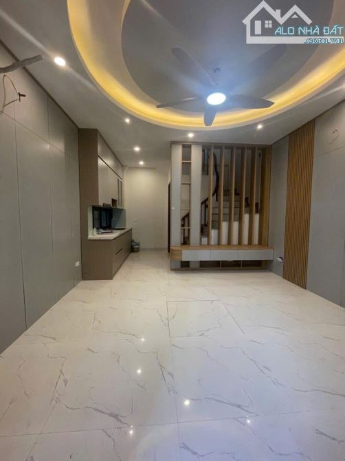 NHÀ MẶT PHỐ TRUNG PHỤNG TÒA NHÀ 7 TẦNG DÒNG TIỀN 55 TRIỆU/THÁNG