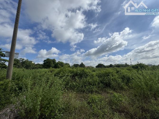 Bán Lô Đất View Sông Nguyễn Duy Trinh Long Trường  18x40 =720m2  Giá Chỉ 36 TỶ