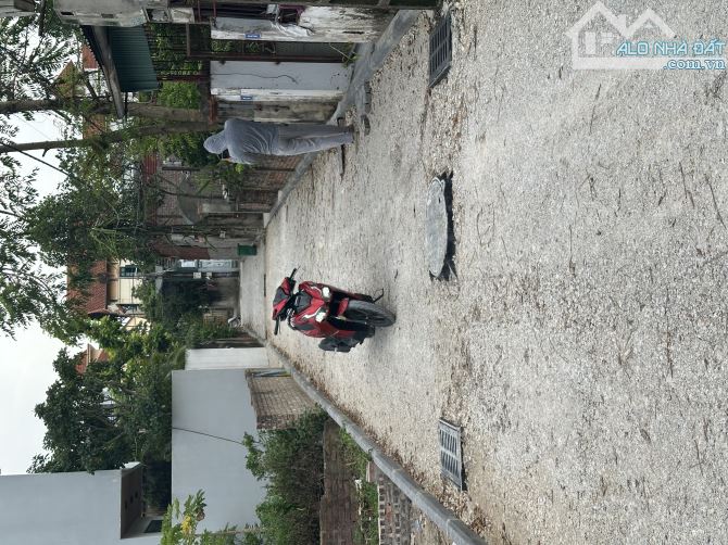 Nhỉnh 6tỉ 75m hải bối đường 4m 7chỗ vào đất gần thành phố thông minh -4km ra cầu nhật tân