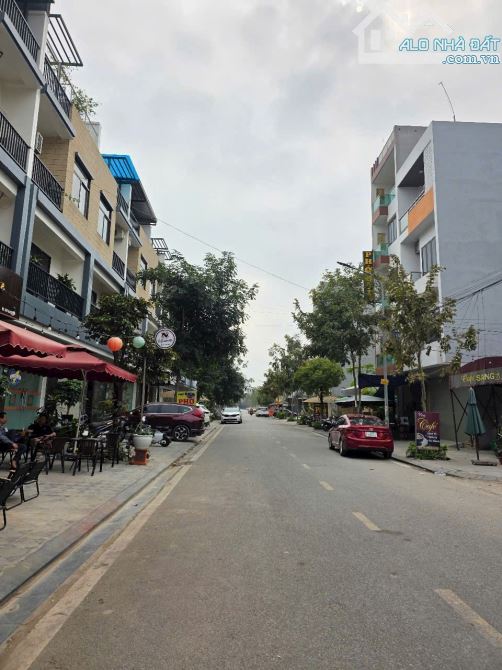 Bán đất phan huy chú bò sơn 4 dt 76.7m2 + mt 5.4m + hướng đông nam giá 12.3 tỷ