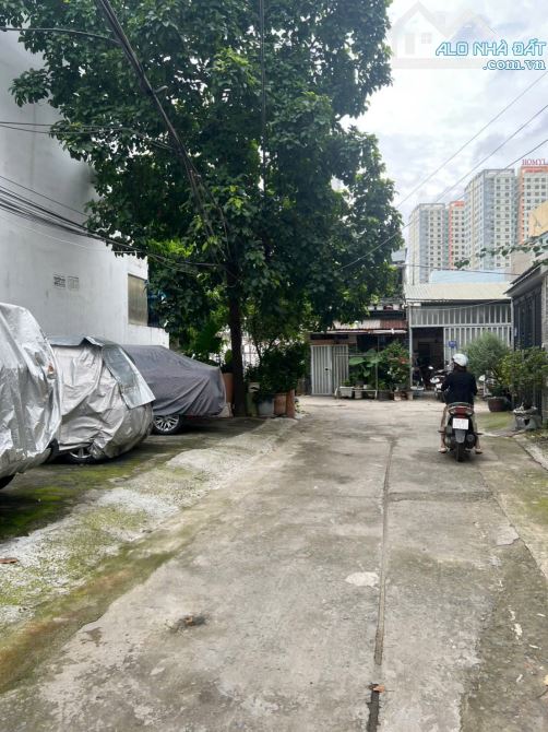 Bán nhà riêng trung tâm P.BTT Q2, hẻm xe hơi, 2 tầng, 84m2 - 7.2 tỷ