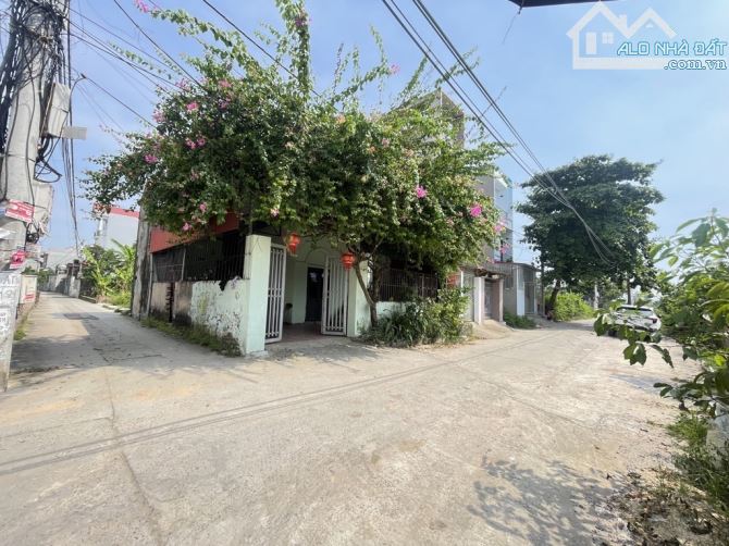 ĐƯỜNG OTO – GẦN KCN QUANG MINH – ĐẤT ĐẸP VUÔNG VẮN 🌸 	•	Vị trí: Tổ 9, TT Quang Minh – Mê