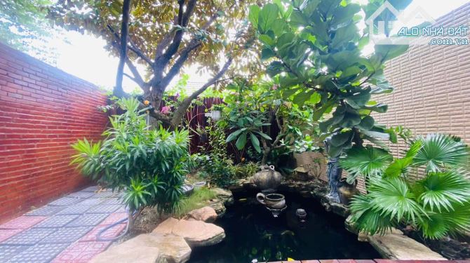 Cần Giuộc Biệt thự mini SHR  biệt lập view đẹp mặt tiền đường nhựa giá đầu tư.