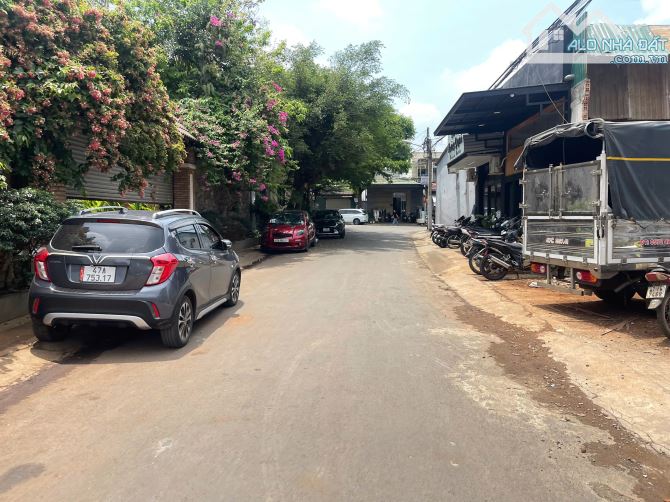 💥Lô 2 Mặt Tiền,TC Full 5*17m,Đầu hẻm 181 Nguyễn Khuyến,nhiều lô khác