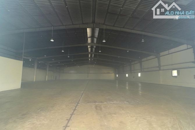 Cho thuê 6800m2 kho xưởng giá rẻ  tại khu CN  Đồng Văn 2