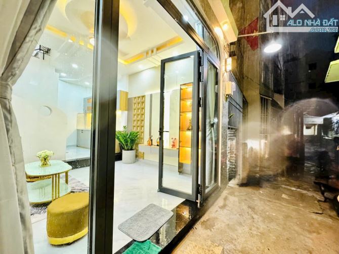 Bán Nhà Hẻm Lê Quang Định Gần Chợ Bà Chiểu