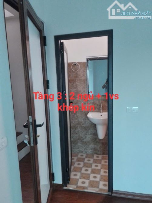Ô TÔ Đỗ cổng - Chung cư NM Q.Hà Đông