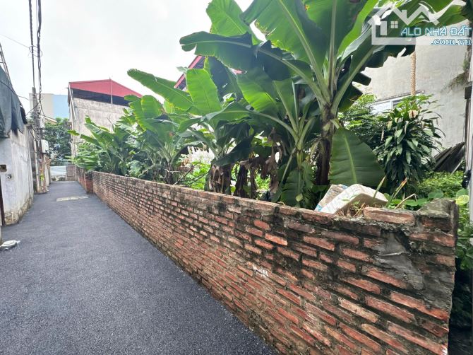 BÁN ĐẤT - VIỆT HƯNG  GẦN MẶT PHỐ DT 65M x MT 6.5M  - GIÁ TỐT 130tr