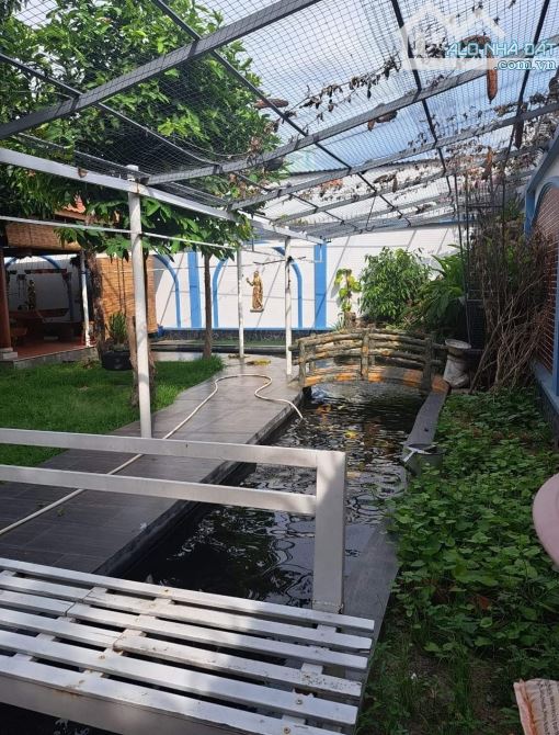 BIỆT THỰ SÂN VƯỜN NGUY NGA – 1.300M² – FULL NỘI THẤT ĐẲNG CẤP - 10