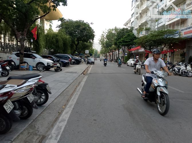 Nguyễn Van Linh - Gần BIG C-AEON - 5 TẦNG - 1 NHÀ RA Ô TÔ TRÁNH - 69.1m chỉ 6 Tỷ - 10