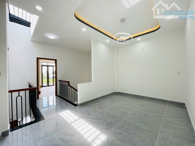 Siêu Phẩm Đẹp, 5x25, sổ hồng hoàn công, gần TP.HCM - 10