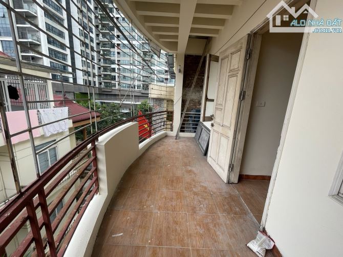BÁN NHÀ NGÕ 285 KHUẤT DUY TIẾN, PHÂN LÔ, Ô TÔ TRÁNH, 30M RA PHỐ 42m2 6T MT 5,7m 17 tỷ - 10