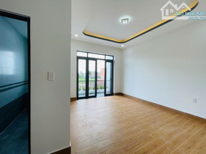 Siêu Phẩm Đẹp, 5x25, sổ hồng hoàn công, gần TP.HCM - 11