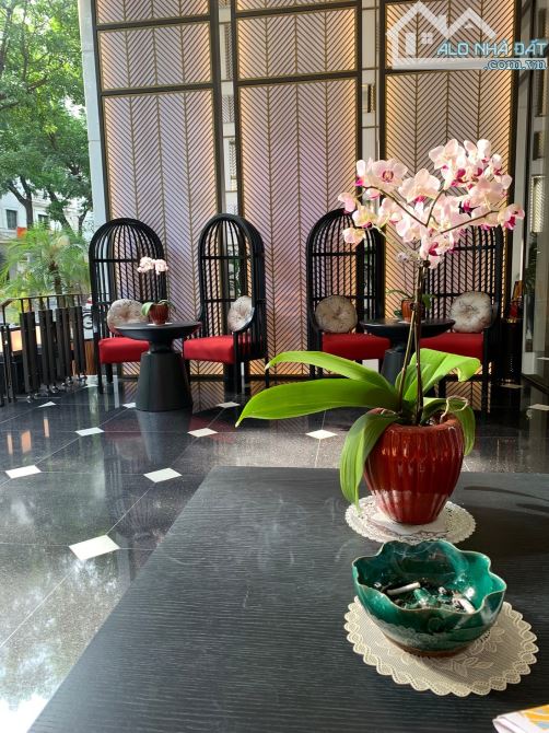 Bán Khách sạn 4 sao Mặt Phố Hàng Trống 350m2 xây 15 Tầng, 1 hầm có bể bơi 80 phòng - 402Tỷ - 1