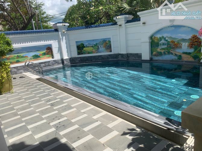 BÁN BIỆT THỰ CAO CẤP HIỆN ĐẠI CĂN GÓC 2 MẶT TIỀN VỊ TRÍ ĐẸP CÁCH BIỂN BÃI SAU 200M- 56 TỶ - 1