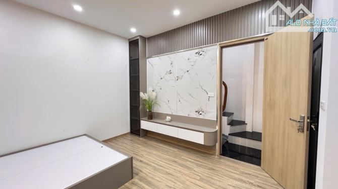 Bán nhà độc lập 45m² – 6 tầng – Phúc Lợi, Long Biên – ô tô vào tận cửa - 1