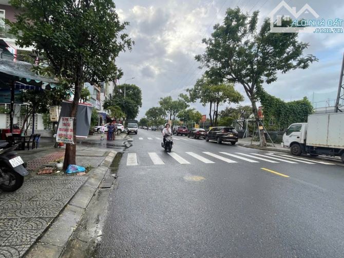 NHÀ ĐẸP GIÁ TỐT HOÀ CƯỜNG BẮC -TIỂU LA –3 TẦNG 3 MÊ–LÔ GÓC LỰC LƯỠNG, Ô TÔ ĐỖ CỬA –6.x TỶ - 1