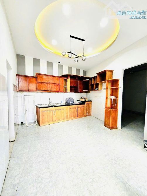 Bán nhà 1 trệt 1 lầu gần cây xăn Thánh Tâm, Tân Biên, Biên Hòa, 76m2, giá 2 tỷ 250. - 1
